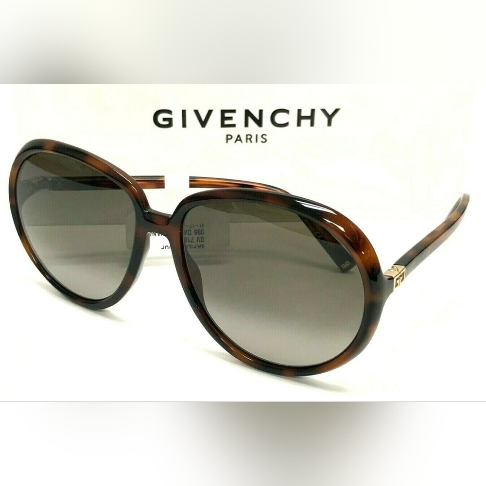The GIVENCHY Gv 7180/S Sunglasses